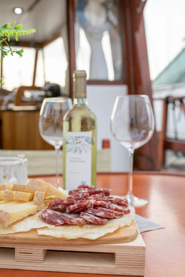 Marta Boat B&B Castelsardo Exteriör bild